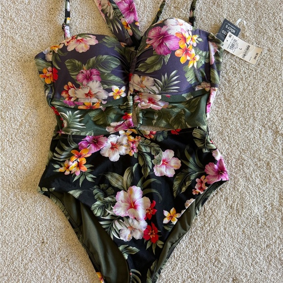 New Bar III Women's Floral-Banded Keyhole One-Piece Swimsuit Large - Picture 3 of 4